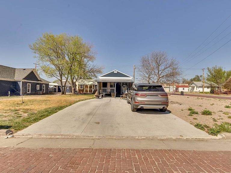 Listing photo 3