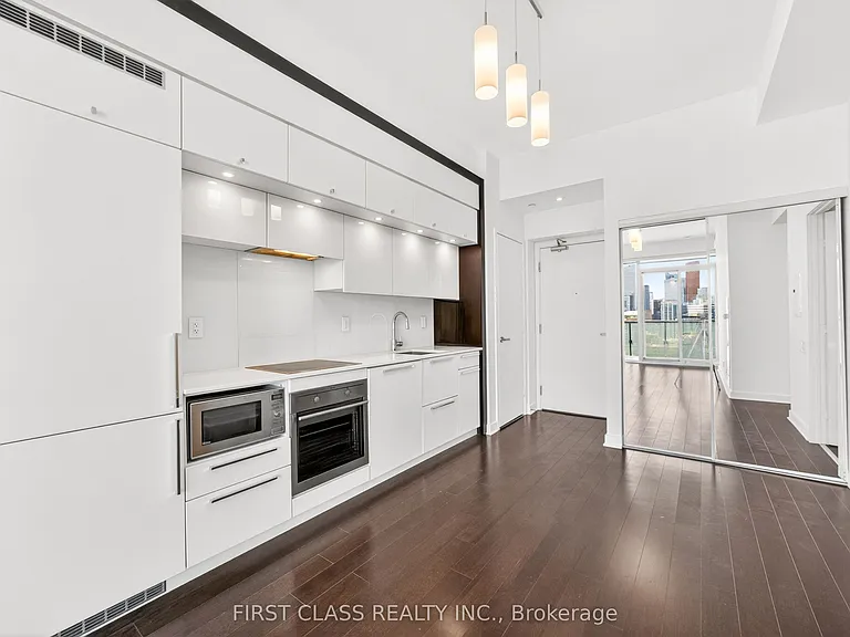 15 Grenville St #2902 — Photo 13