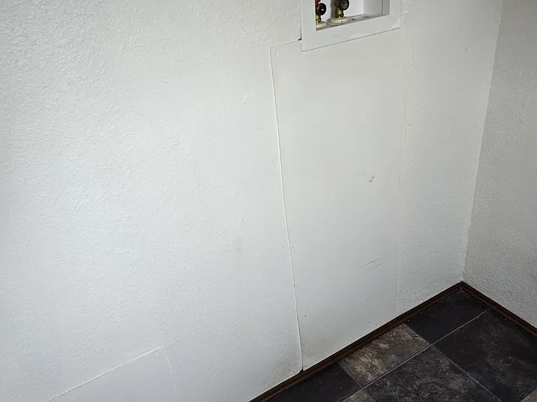 210 W Harrison St #17 — Photo 6