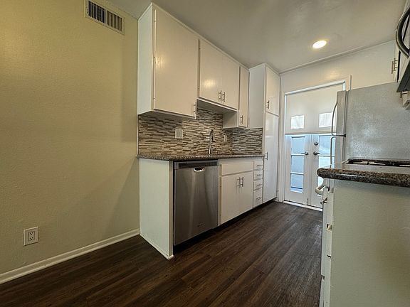 5th image of 1215 N Sweetzer Ave #4