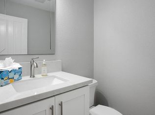 853 Pinewood Dr, Oceanside, CA 92057