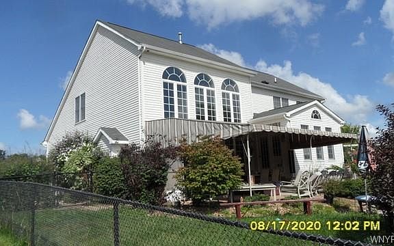 3rd image of 5950 Shamrock Ct