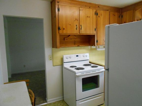 5th image of 3215 El Morro Dr E