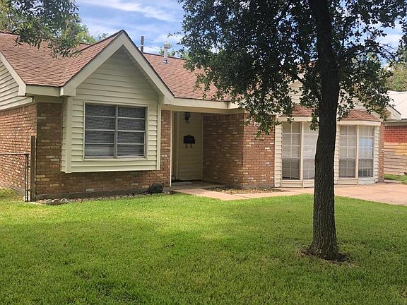 3rd image of 1501 Bahama Dr