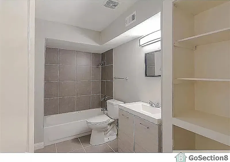 2 bed, 800 sqft, $1,500 — Photo 4
