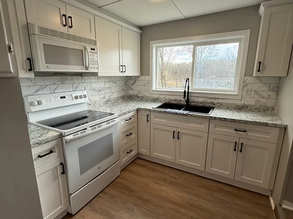 1310 E Highland Rd #S, Highland, MI 48356