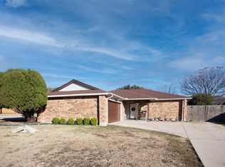 10001 Bugle Dr, Fort Worth, TX 76108