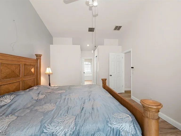 9241 Bramble Ct — Photo 22