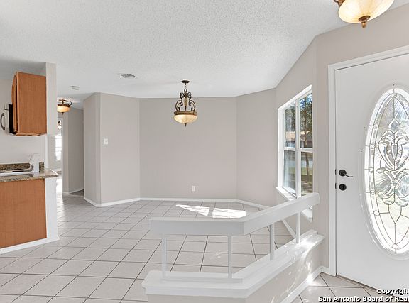 5th image of 5927 Cliffbrier Dr