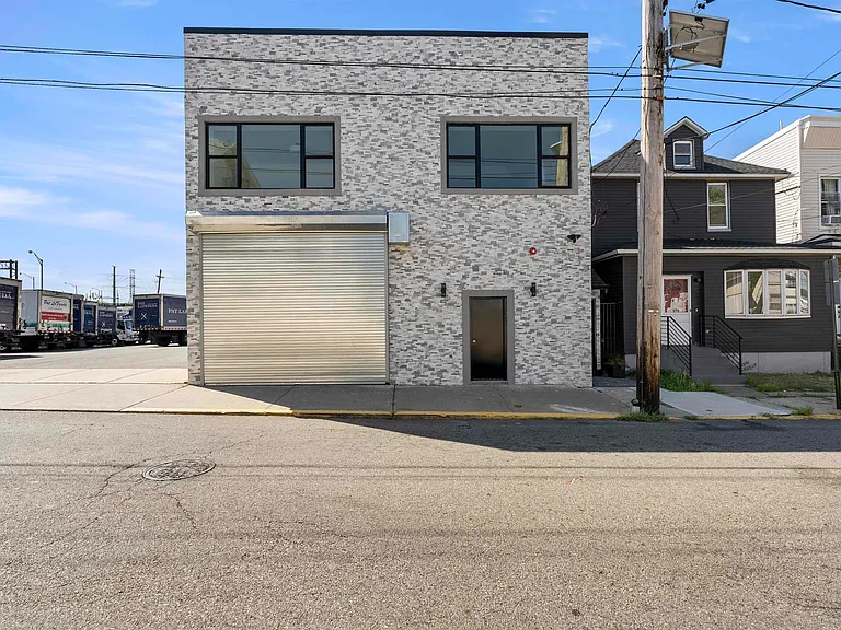 3709 Liberty Ave #1 — Photo 18