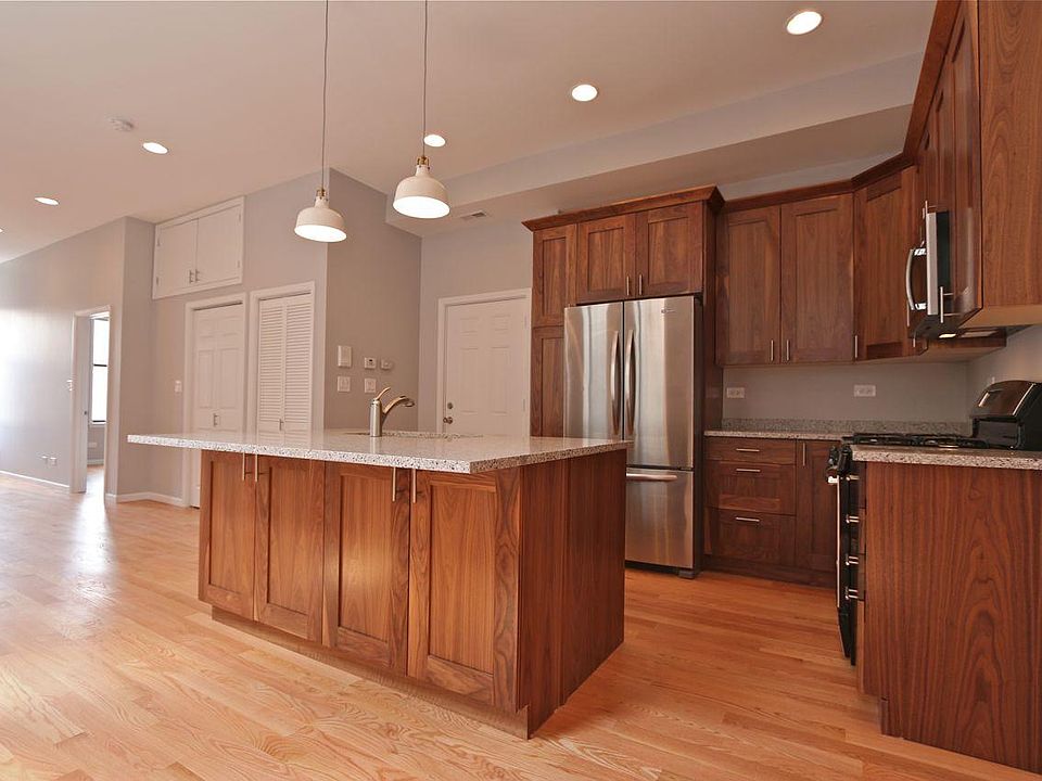 1st image of 1536 W 18th Pl Floor 2