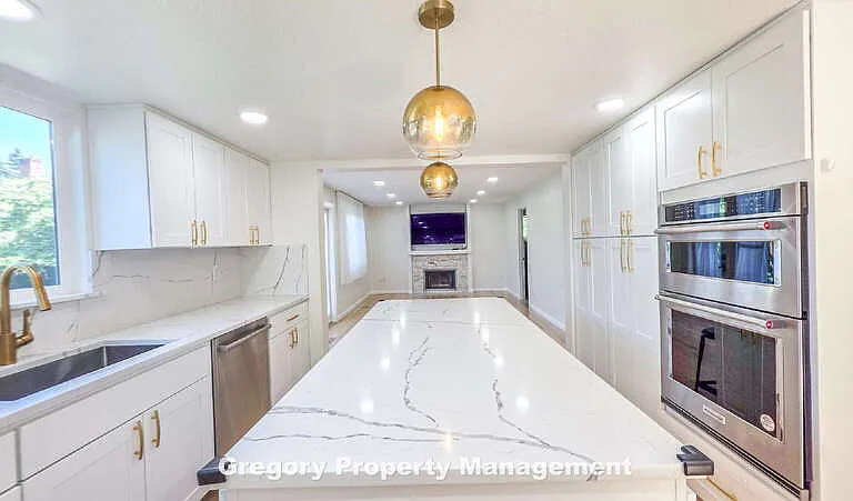 11204 NE 58th Pl — Photo 18