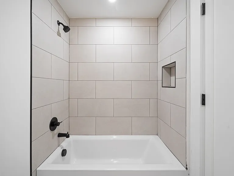 3372 Johnston Ave #307 — Photo 5