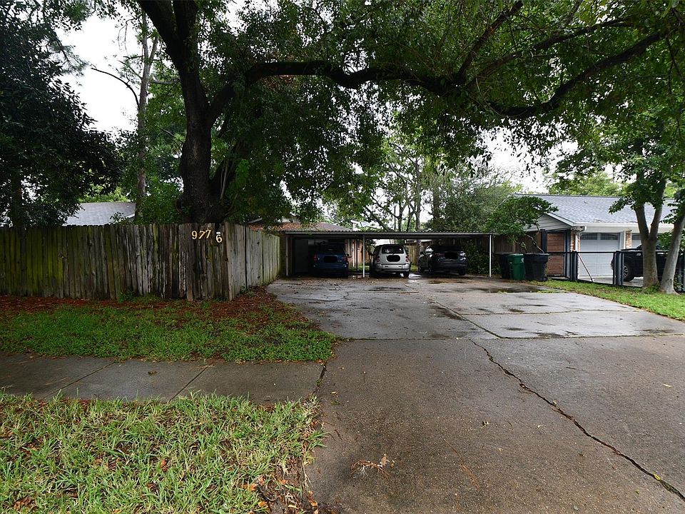 1st image of 9776 Pine Lake Dr