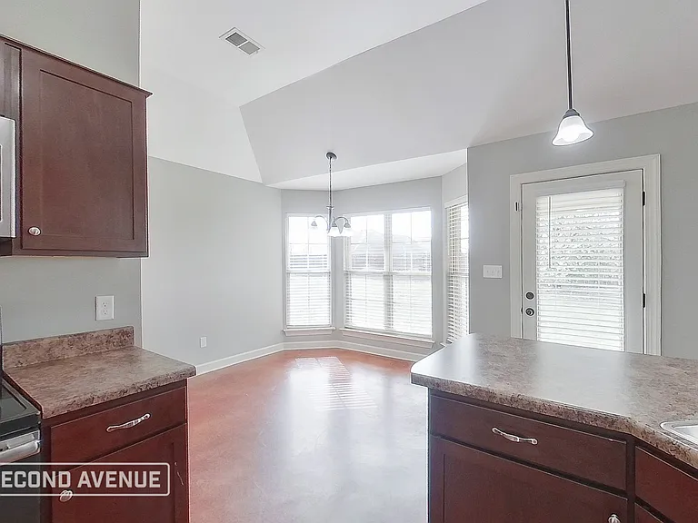 8723 Smith Ranch Dr — Photo 7