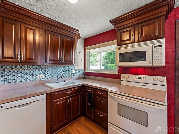 5th image of 5467 Mangold Dr