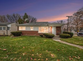 22833 Englehardt St, Saint Clair Shores, MI 48080