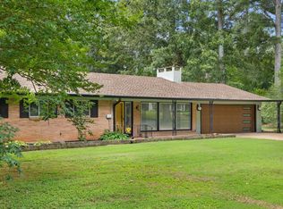 2132 Chickasaw Dr, Florence, AL 35630