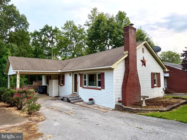 54 W Locust St, Oxford, PA 19363