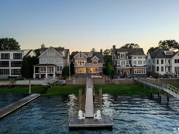3rd image of 30 Shorefront Park