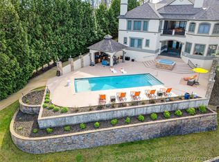 32 Scena Ct, Sunrise Beach, MO 65079