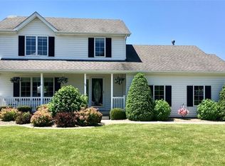 12 Cobblestone Ct, Lancaster, NY 14086