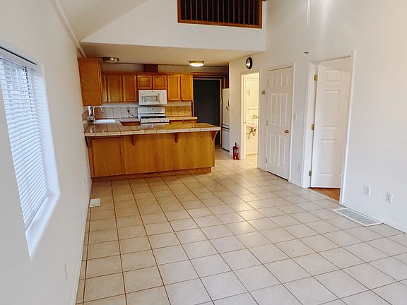 4th image of 10435 SE Ramona St