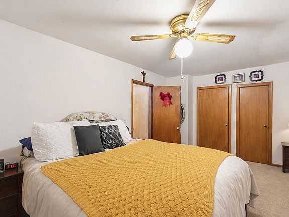 4th image of 236 Garfield Ave