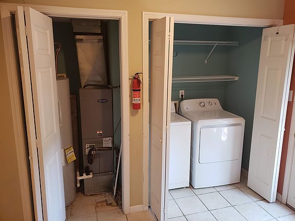 5th image of 3471 S Oaklawn Cir