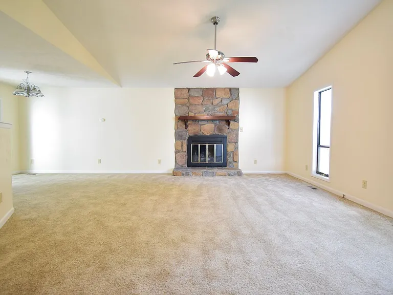 5924 Dalton Rd — Photo 4
