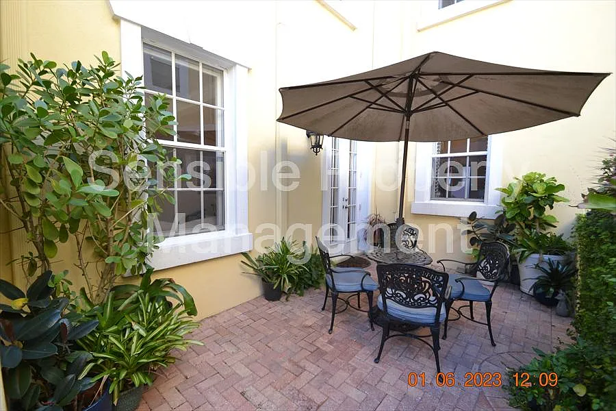3 bed, 2.5 bath, 1741 sqft, $4,800 — Photo 4