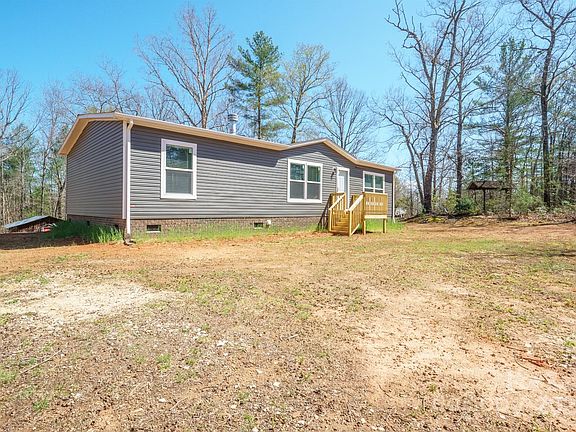 3rd image of 1746 Canoe Creek Way