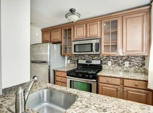 3716 Kemper Rd, Arlington, VA 22206