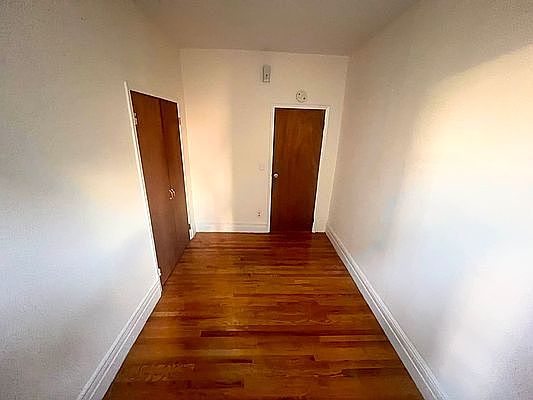 5th image of 311 W 95th St APT 3C