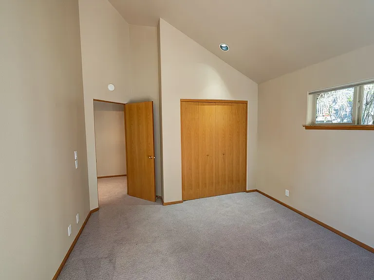 2759 NW Champion Cir — Photo 30