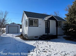 2141 S Norton Ave, Sioux Falls, SD 57105