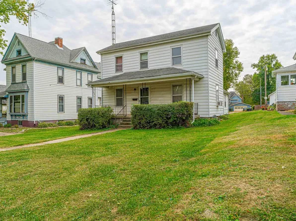 433 8th St, Lincoln, IL 62656