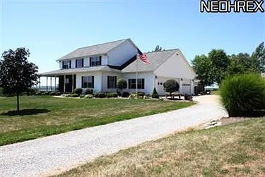 4069 Batdorf Rd photo 1