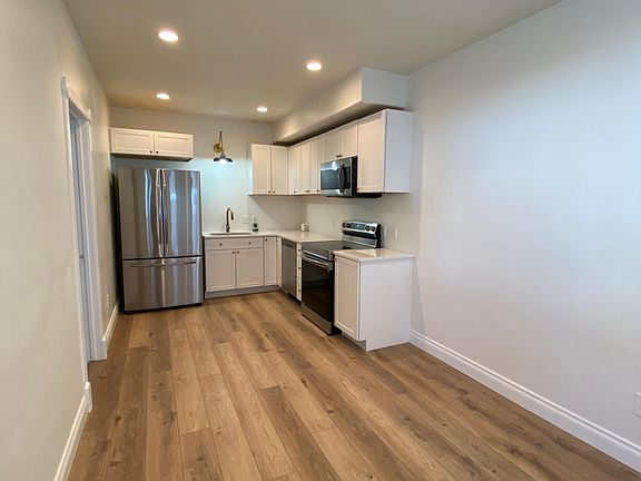 5th image of 4508 W Windsor Cir