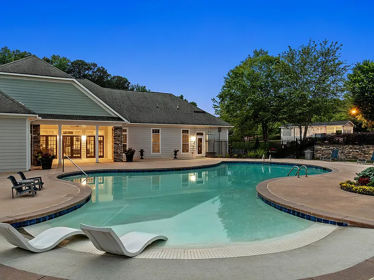 C208660_The_Parke_at_Oakley_DUSK_POOL_01