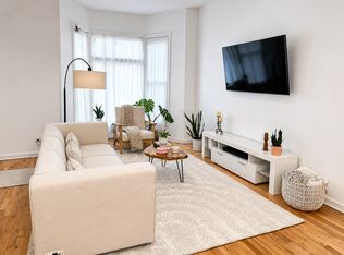 3618 W Dickens Ave #1, Chicago, IL 60647
