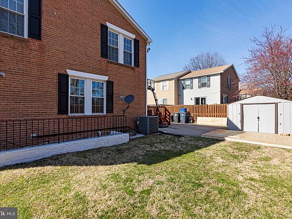 5th image of 6238 Twain Ct