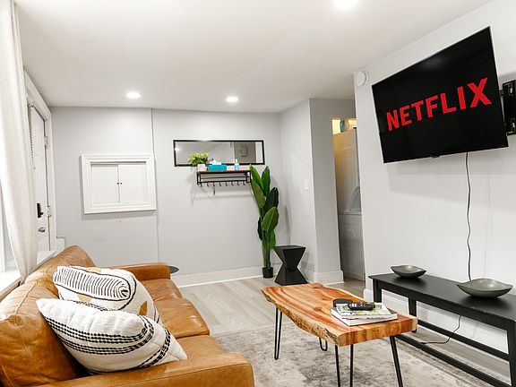 3rd image of 43 Myrtle Ave #2