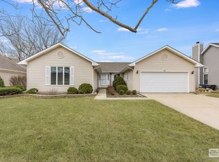 435 Boulder Hill Pass, Oswego, IL 60543