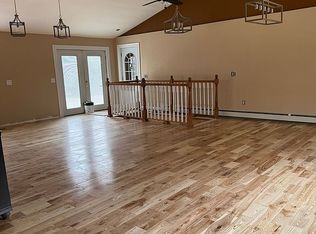 407 South Rd, Templeton, MA 01468