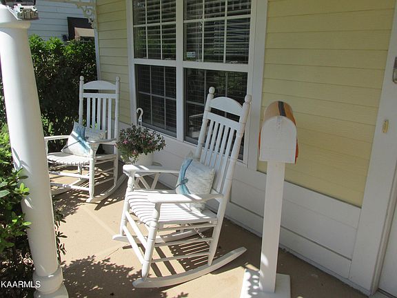 3rd image of 126 McNeilly Cir