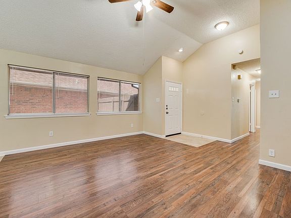 5th image of 3208 Poplar Springs Ln