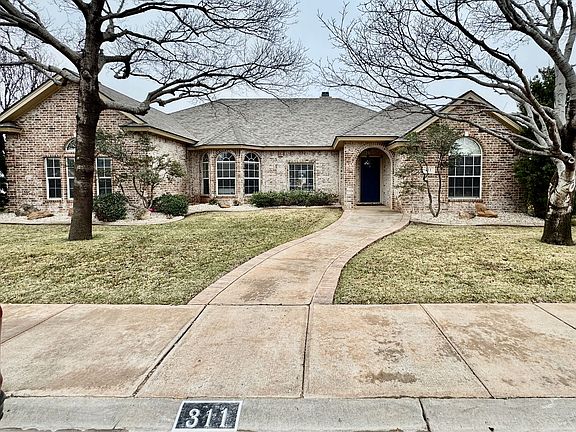 3rd image of 311 Longhorn St