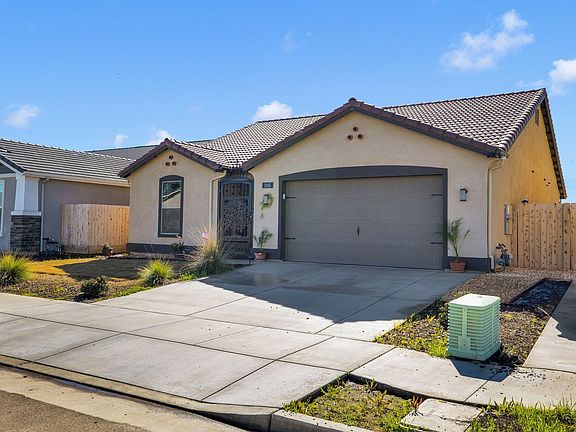 2nd image of 1145 E Seeger Avenue