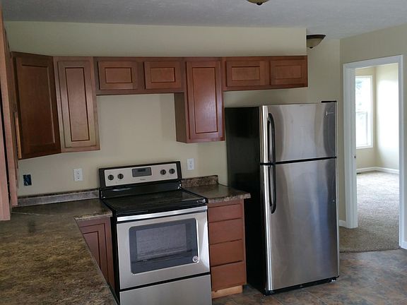3rd image of 144 Gilgen Ave NE
